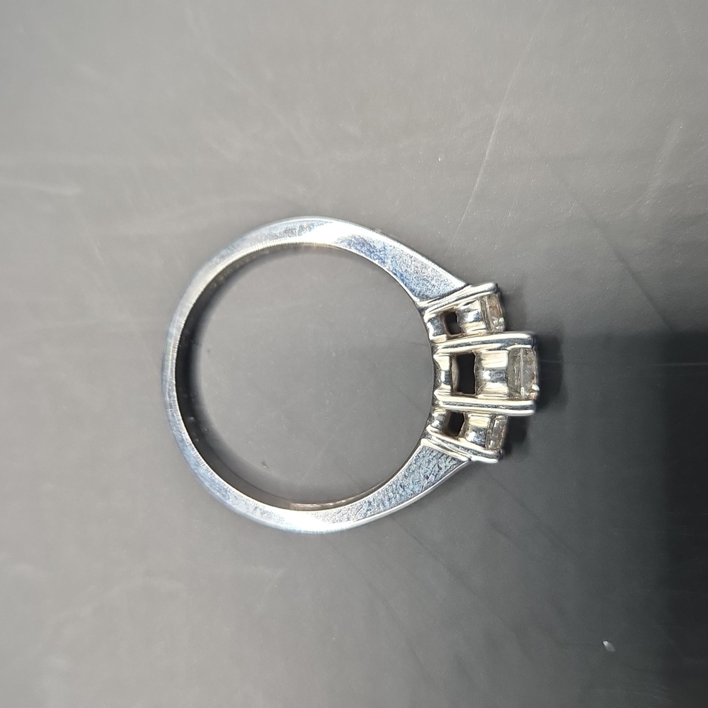 1 Carat Total Weight Diamond Engagemwnt Anniversary Wedding Ring Size 8 - Picture 3 of 8